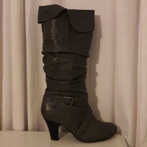 Rue21 Shoes - Sz9 Grey wide calf boot with heel
